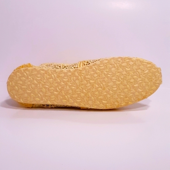 TOMS Lemon Crochet - Picture 3 of 4